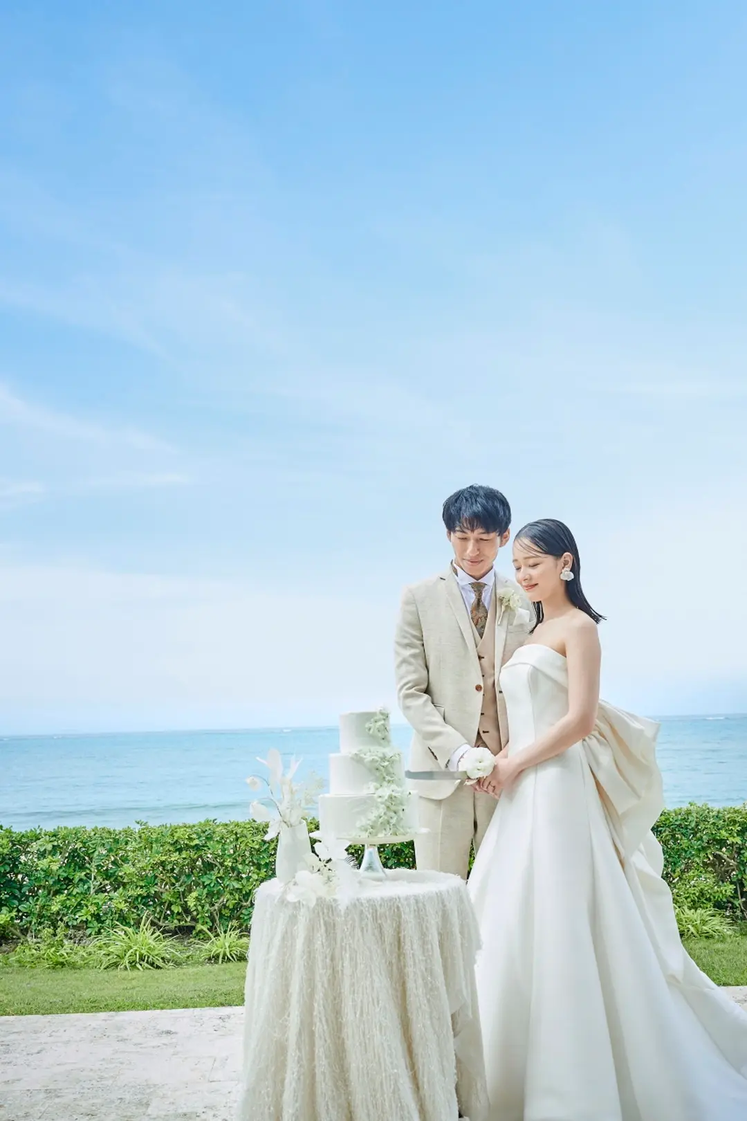 海辺のセレモニー写真